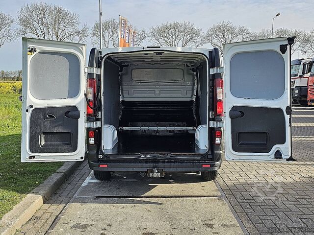 Camioneta familiar de techo alto RENAULT TRAFIC 2.0 DCI DCI 120 ENERGY L2
