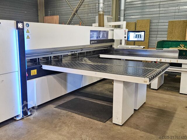 Serra de painel - alimentação pela frente HOMAG SAWTEQ B-400