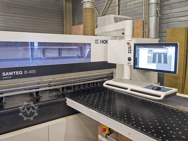 Serra de painel - alimentação pela frente HOMAG SAWTEQ B-400