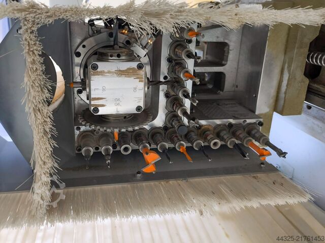 Verwerkingscentrum met randafwerking HOMAG BAZ 211/VENTURE 20L