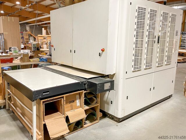 Verticaal slijpen van bovenaf HOMAG SANDTEQ W-700