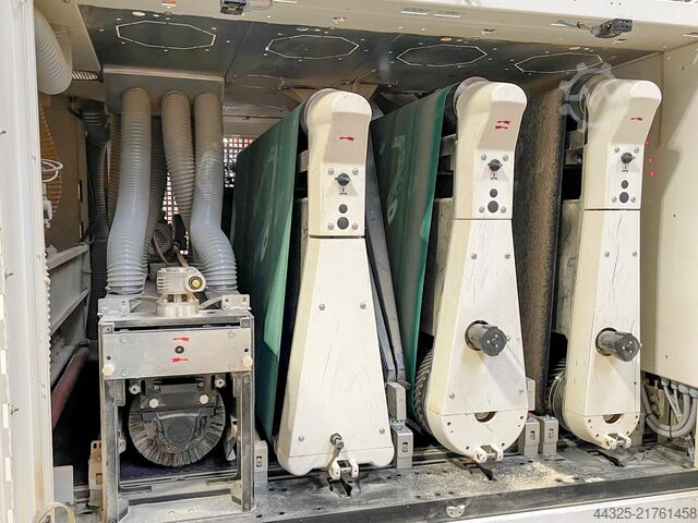 Verticaal slijpen van bovenaf HOMAG SANDTEQ W-700