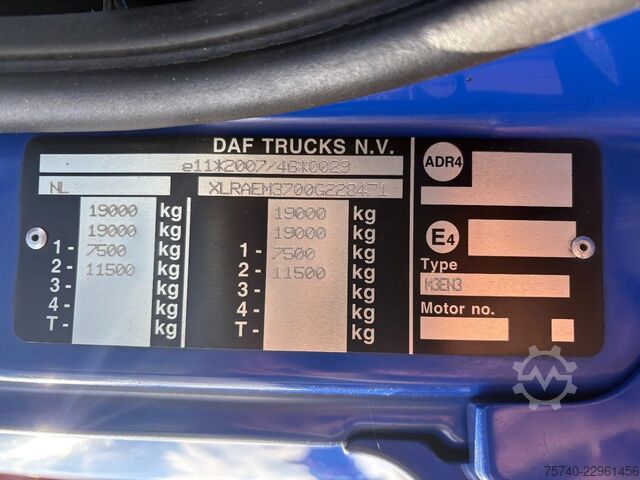 Kuffert DAF CF 230 + DHOLLANDIA LOADLIFT + 19 TON + BOX 7,4...