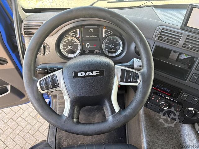 Kuffert DAF CF 230 + DHOLLANDIA LOADLIFT + 19 TON + BOX 7,4...