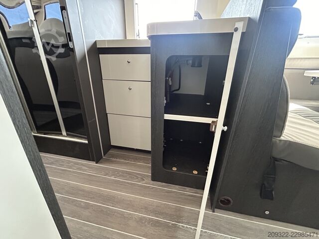Autocaravana Roller Team Kronos 284M del 2025 Automatico | Posti letto: 5