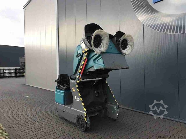 Veegmachine Tennant S20 LPG