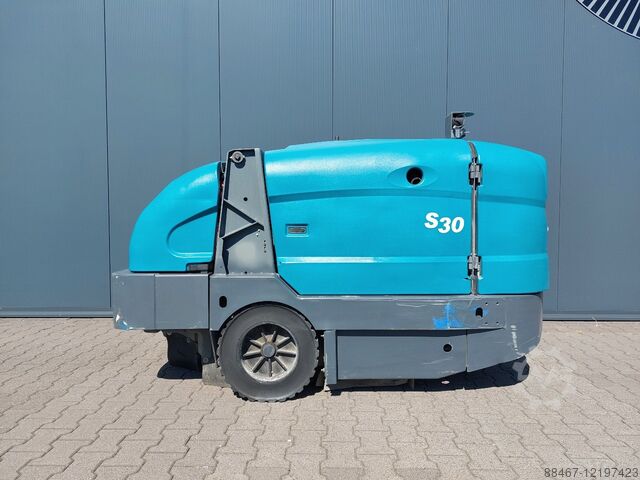 Kehrmaschine Tennant S30 LPG