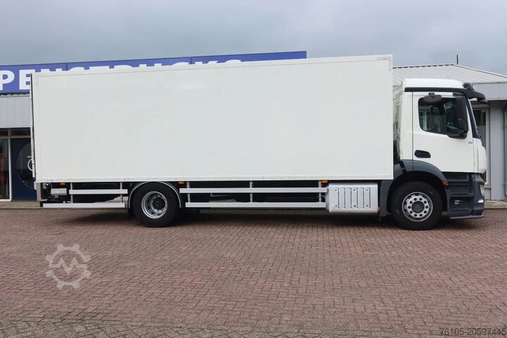 Koffer Mercedes-Benz Antos 1924 LL Bakwagen + laadklep 2500 kg