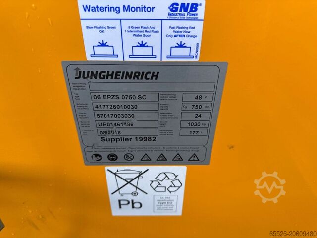 Empilhador eléctrico de 3 rodas Jungheinrich EFG 220 / 677 Std.