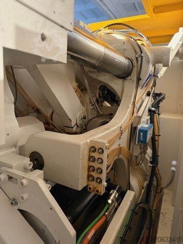 Fröccsöntőgép Engel e-max 440/180