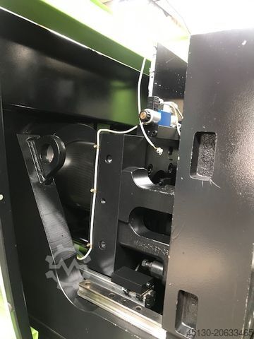 Fröccsöntőgép Engel Victory 330/110 Tech