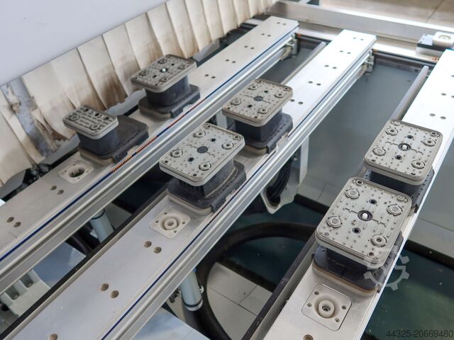 CNC Machine Centres For Routing, Drilling And Edgebanding. HOMAG BMG 311 VENTURE 320 L