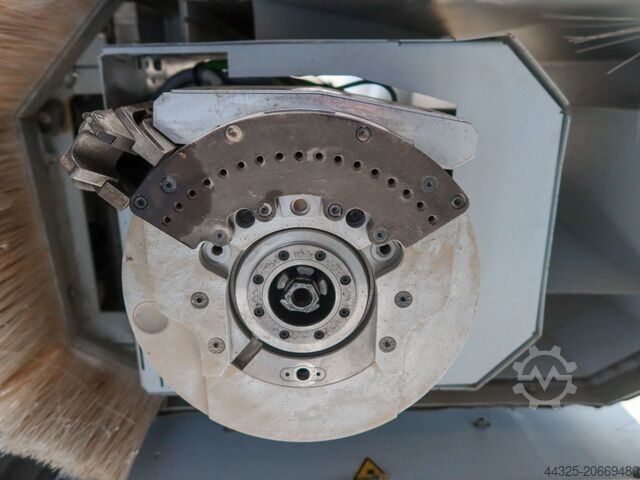 CNC Machine Centres For Routing, Drilling And Edgebanding. HOMAG BMG 311 VENTURE 320 L