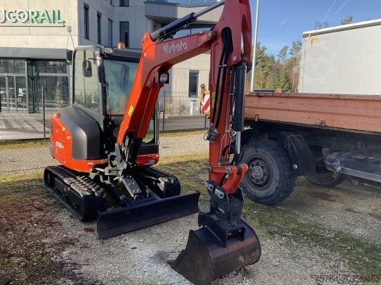 Mobilbagger KUBOTA KX030-4 MINIBAGGER NUR 52,5 BH, TOP-ZUSTAND !