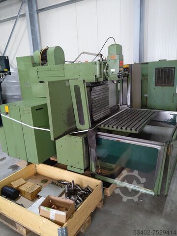 CNC milling machine MAHO MH 800 E