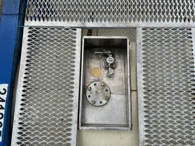 Tankcontainer Welfit Oddy 20FT ISO, 23.950L / 1-COMP.  / IMO 1 / valid 2...