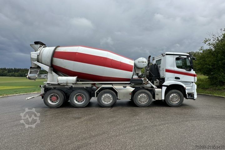 Betonszállító teherautó Mercedes-Benz Arocs 4451 10x4 SWS / Swiss-Vehicle