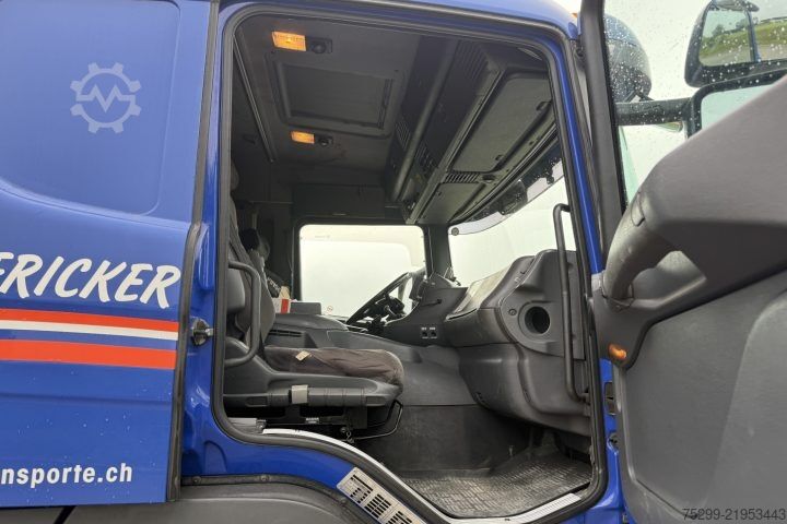 Grúa montada en camión Scania P124GB 6x2*4 PK 27000D / Swiss-Vehicle