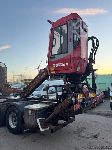 Μεταφορέας ξυλείας Scania R560 V8 **6X4+JONSERED 1020 CRANE**