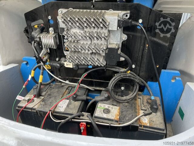 Plataforma de mástil telescópico JLG Toucan 10E-L