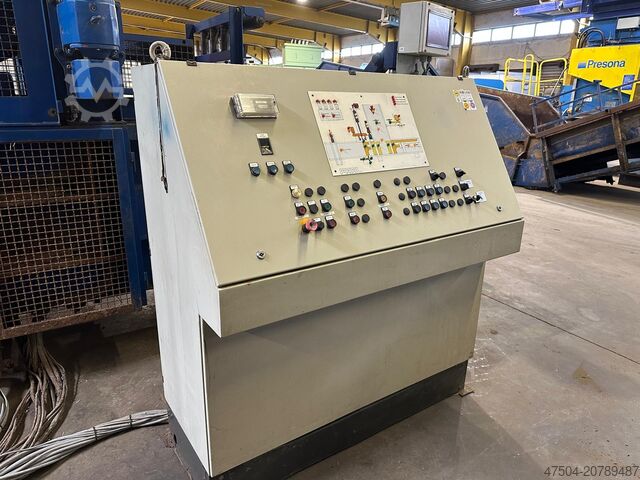 Bale press Paal Konti 200 D