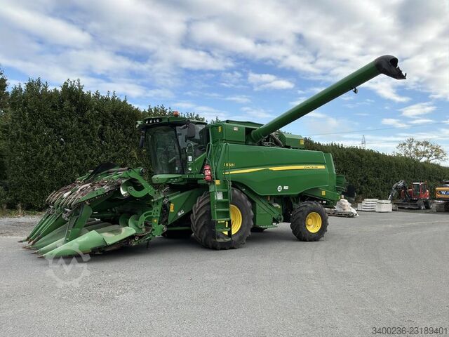  John Deere T560i