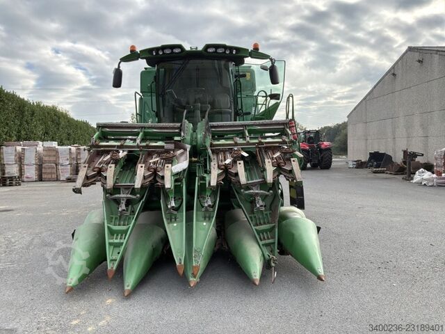  John Deere T560i
