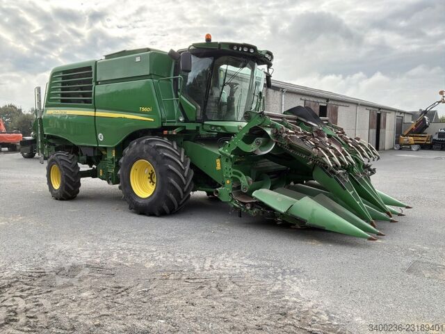  John Deere T560i