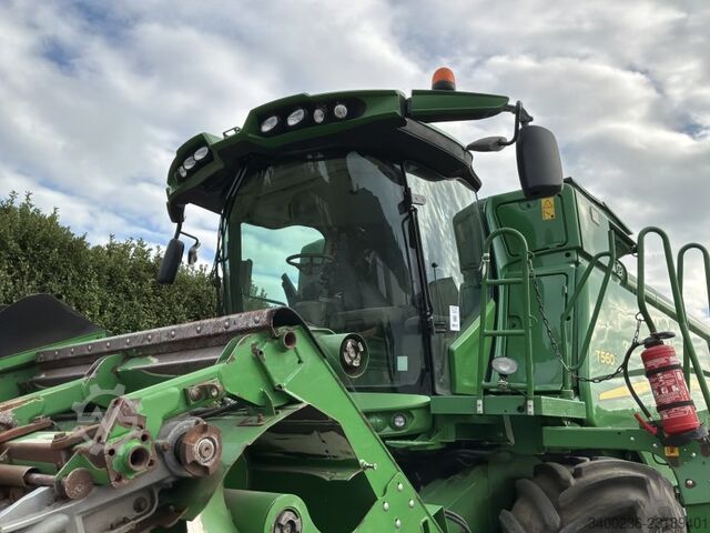  John Deere T560i