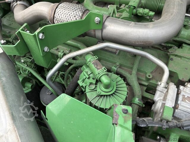  John Deere T560i