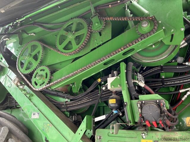  John Deere T560i