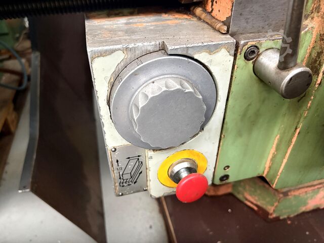 Mașină de frezat Huron JU2