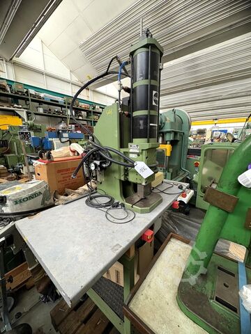 Metalna presa Schmidt Metallpresse