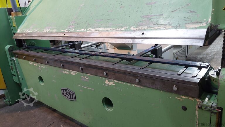 Univerzális forgó hajlítógép FASTI 212-25-6