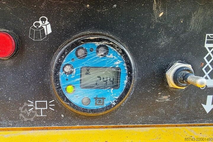 Ascensore a forbice Haulotte Compact 10N Electric, 10m Working Height, 230kg Ca