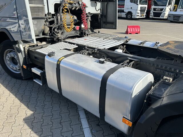 Volvo FH 460 Globetrotter / 759 000 km / Färdskrivare V2 / Nattklimatanläggning / 2 tankar / Besikta Volvo FH 460 Globetrotter / 759 dkm / Tacho V2 / Nigh...