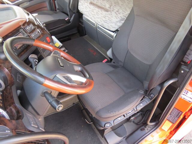 Standard SZM Daf XF 530 FT SZM Super Space Cub ACC