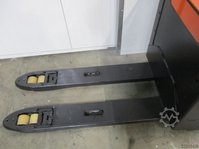 2021 TOYOTA LPE200 - 1991 TOYOTA LPE200
