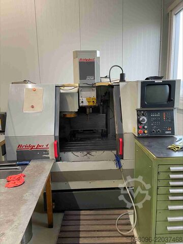 Pionowe centrum obróbcze BRIDGEPORT INT 308