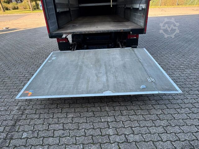 Furgon cu prelată laterală IVECO Daily 72C18 Hi-Matic Pritsche Plane+LBW