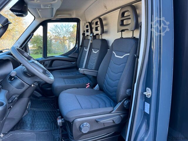Furgon cu prelată laterală IVECO Daily 72C18 Hi-Matic Pritsche Plane+LBW