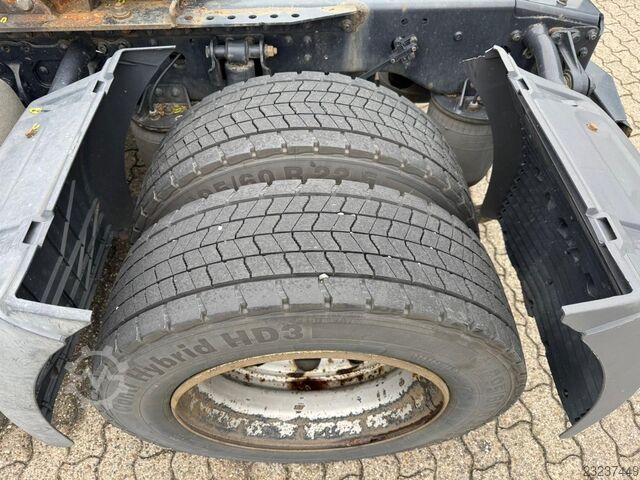 Standardowy ciągnik siodłowy MAN TGX 18.460 4x2   Schlafkabine *retarder*