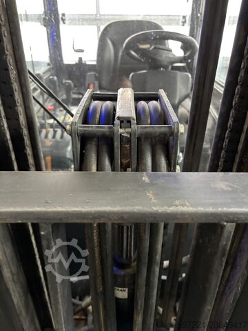 Electric - 4 wheels Doosan B25X-7