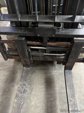 Electric - 4 wheels Doosan B25X-7