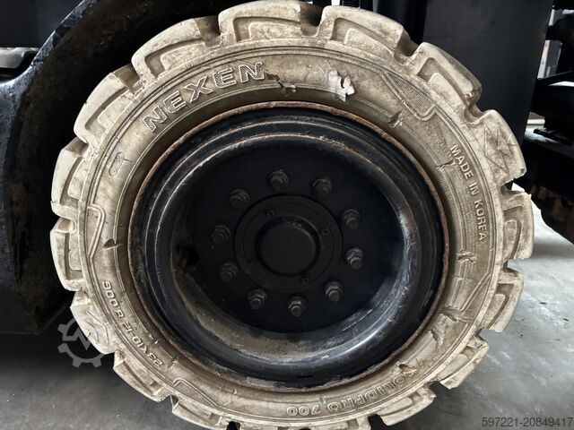 Electric - 4 wheels Doosan B25X-7