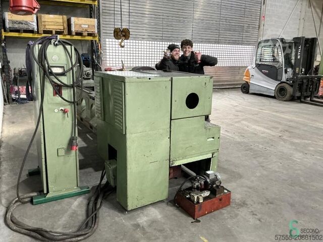 Horizontaldrehmaschinen TOS SUS-63 x 3000mm TOS SUS-63 x 3000mm