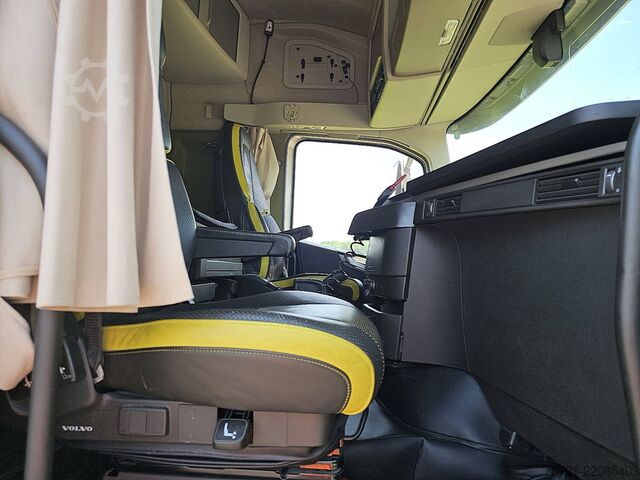 Chassis cabine VOLVO FH 750 6X2 9T FA WB 430