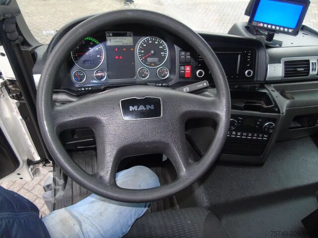 Læsseplatform MAN TGM 19.290