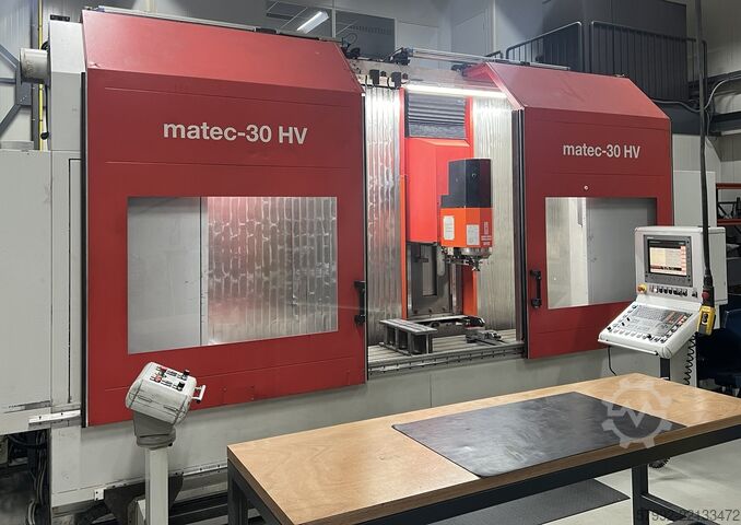 Universal-Bearbeitungszentrum Matec 30HV