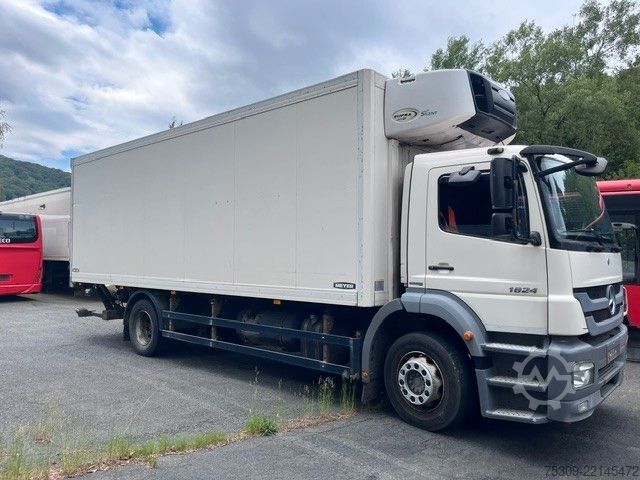 Kølebil MERCEDES-BENZ Axor 1824 Carrier Kühlkoffer 4 x vorhanden